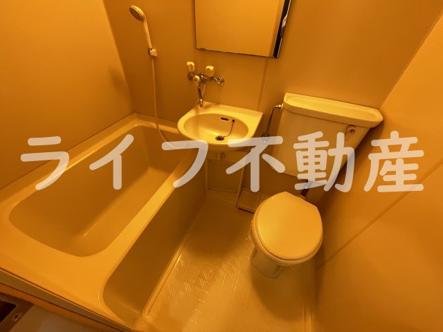 バス・シャワールーム　日々の疲れを癒すお風呂付です