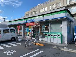 コンビニ　ファミリーマート 練馬豊中通り店（コンビニ）まで229m