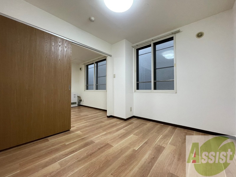 その他部屋・スペース　４．１帖の洋室です。白さが清潔感を出してくれます。