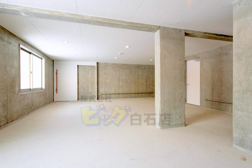 その他共有部分　屋内駐輪場完備しています♪