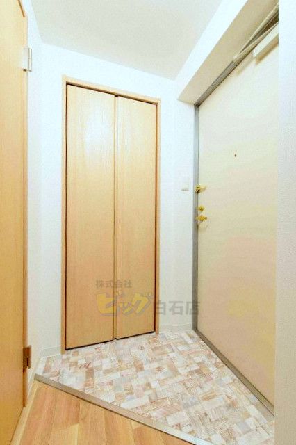 玄関　広々とした玄関です♪