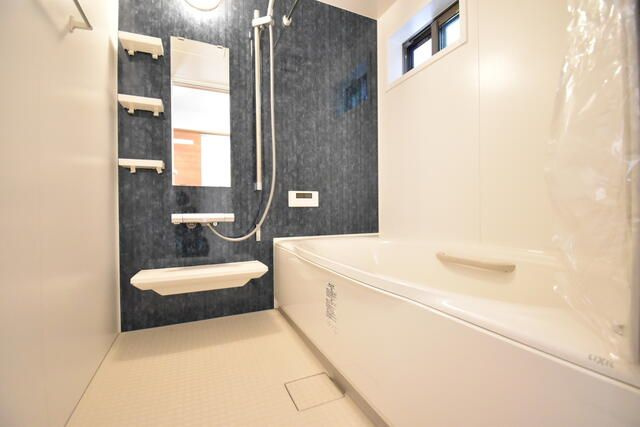 バス・シャワールーム　【２F】■追焚機能■浴室暖房乾燥機能■オートバス■都市ガス