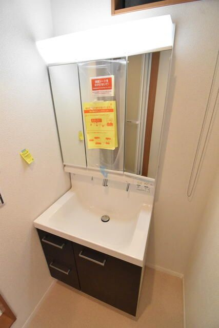 洗面設備　【２F】■多面鏡独立洗面台