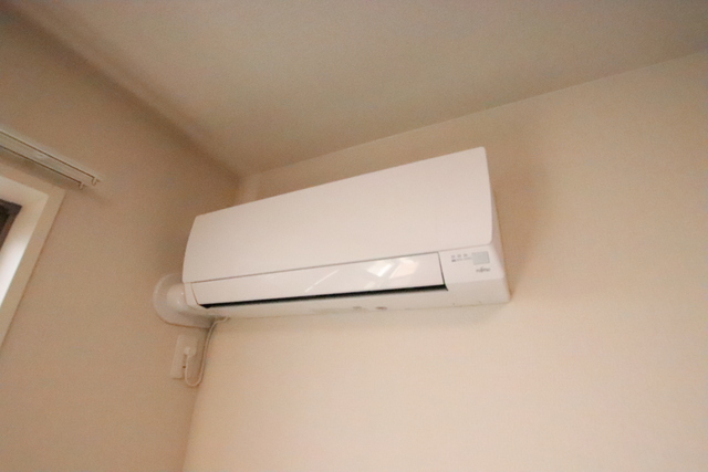 その他設備　エアコンも１基ついています♪