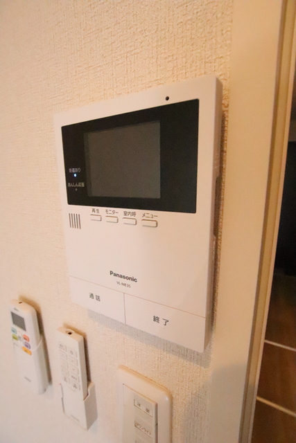 セキュリティ　ＴＶモニターホンで来訪者の確認もできます♪