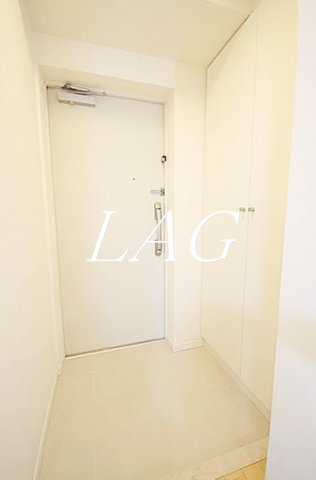 玄関　玄関です。