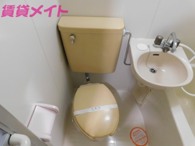 トイレ　別部屋参考写真です