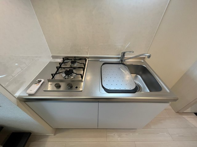 キッチン　二口ガスコンロ完備※205号室の写真です