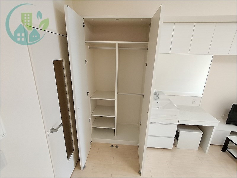 収納　レオネクストプリマヴェーラ御影（家具・家電付、仲介手数料不要