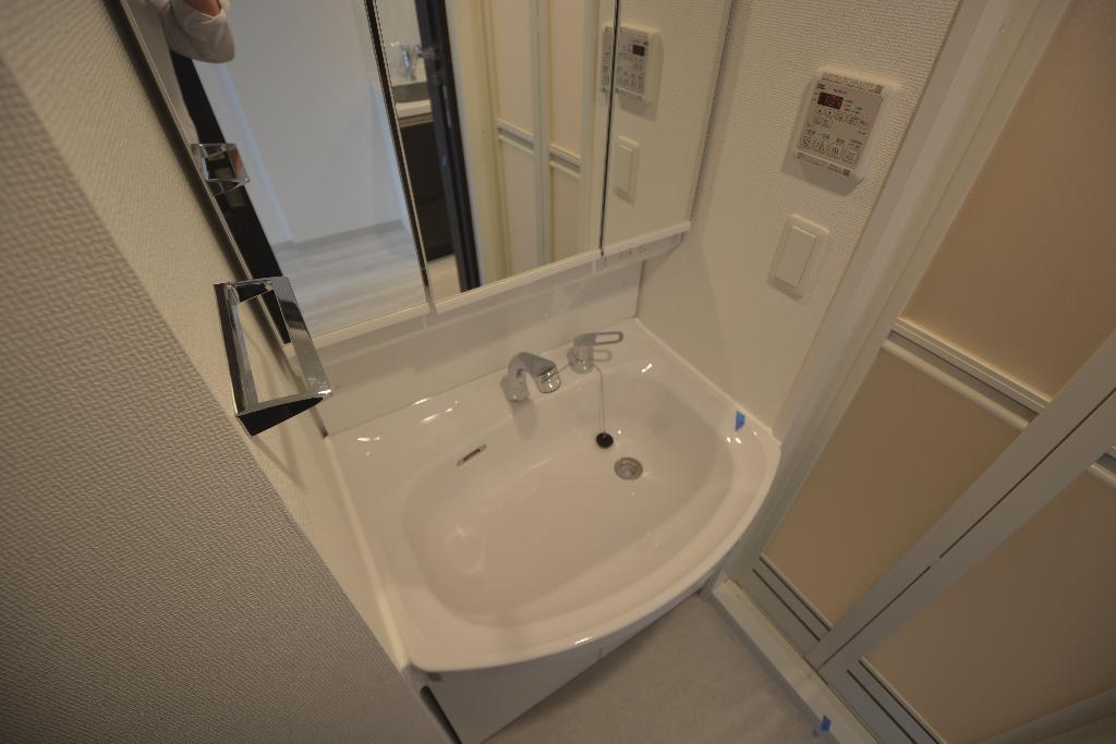 洗面設備　洗髪洗面化粧台