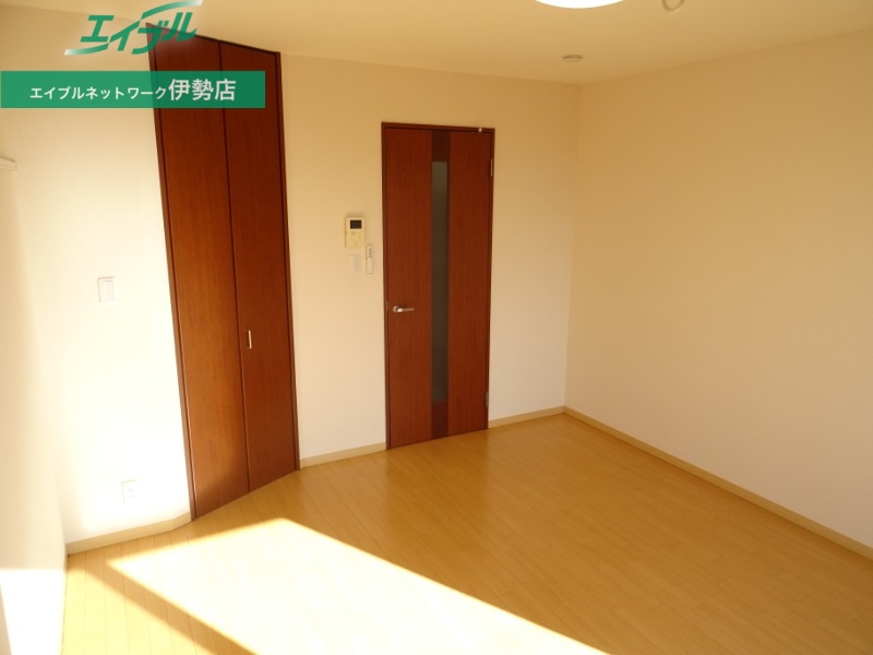 居室・リビング　同型参考写真