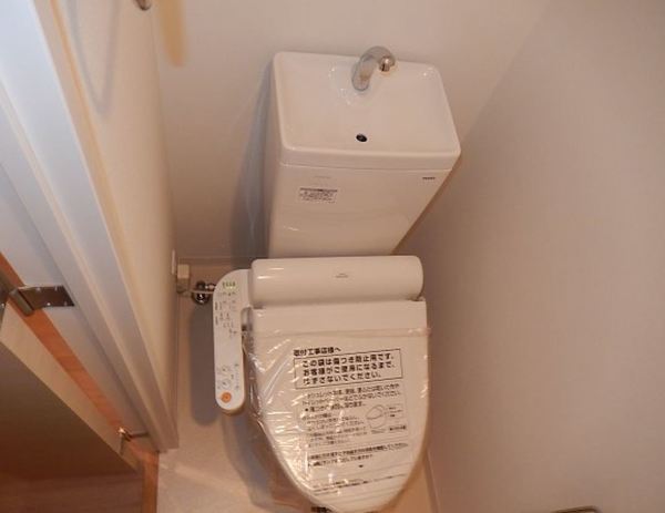 トイレ　※別部屋参考写真