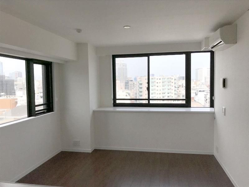 居室・リビング　☆明るい居間☆