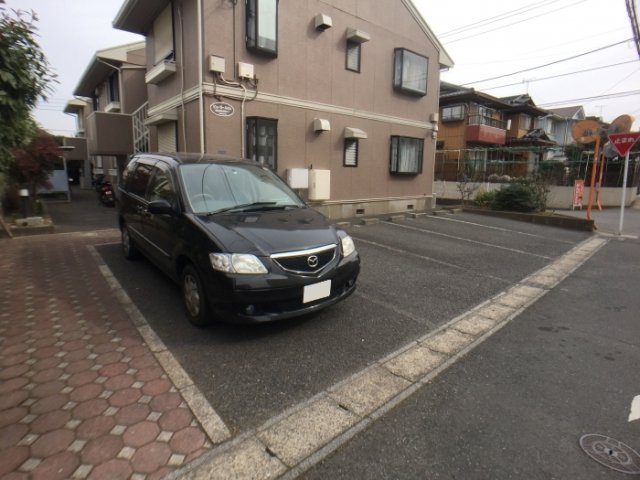 駐車場　駐車場