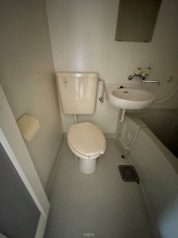 トイレ　※同タイプの他のお部屋です