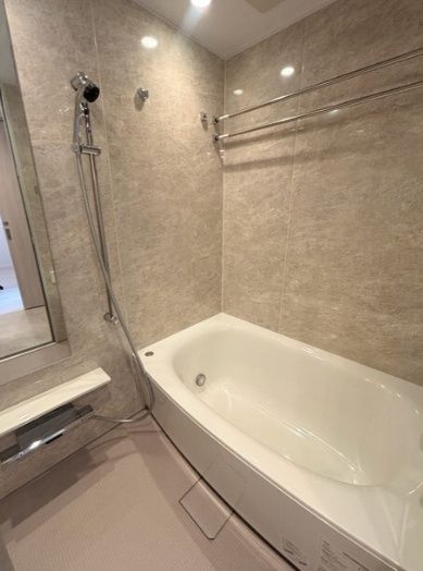 バス・シャワールーム　☆リラックスできるお風呂☆