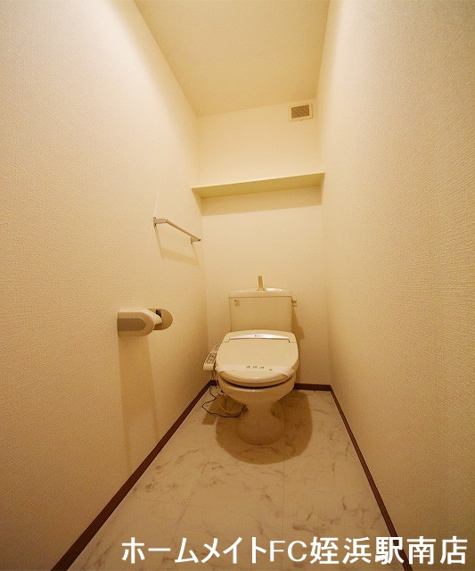 トイレ　★嬉しい、ウォシュレット付き★