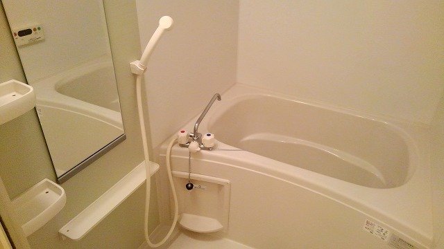 バス・シャワールーム　日々の疲れを癒すお風呂付です