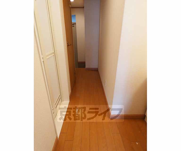 地下鉄烏丸線 北山駅 徒歩14分 2階建 築19年の内装写真
