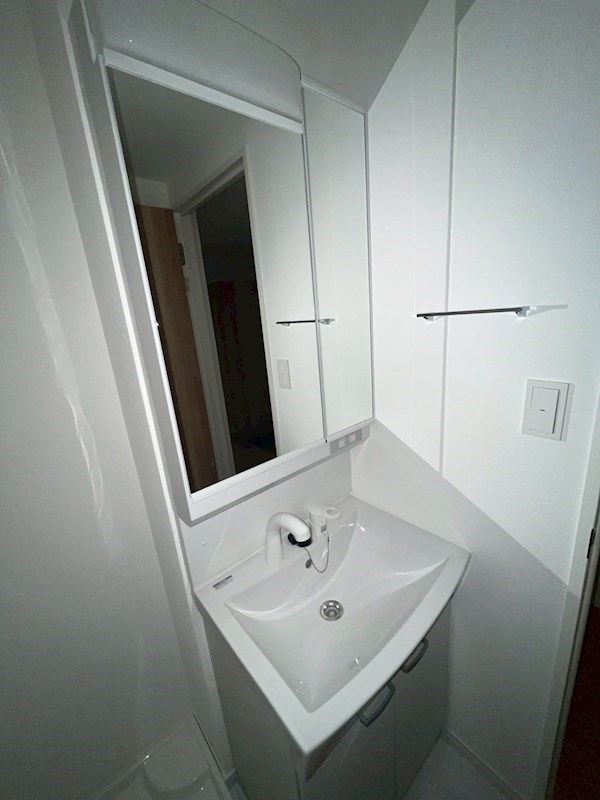 洗面設備　同仕様