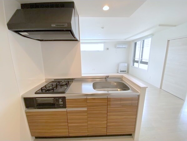 キッチン　人気の対面式システムキッチンです♪