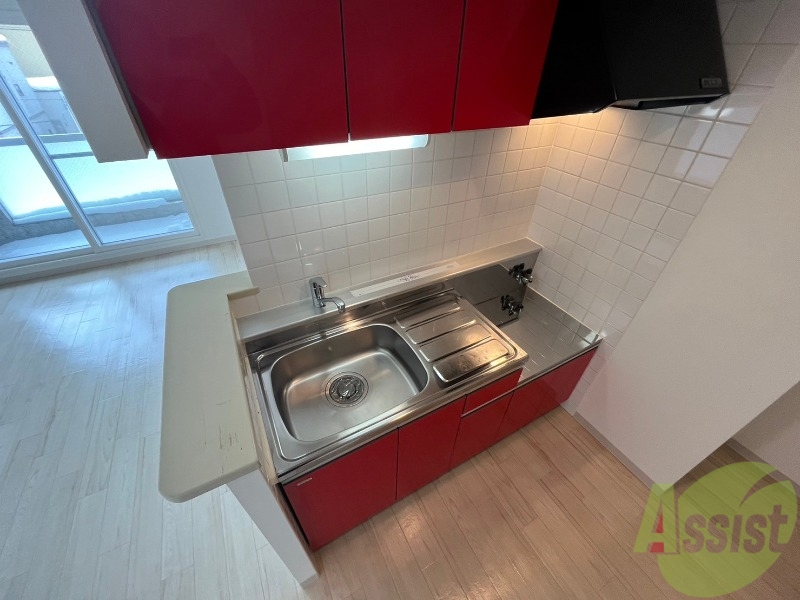 キッチン　キッチンです。ご自身でコンロを設置していただけます。