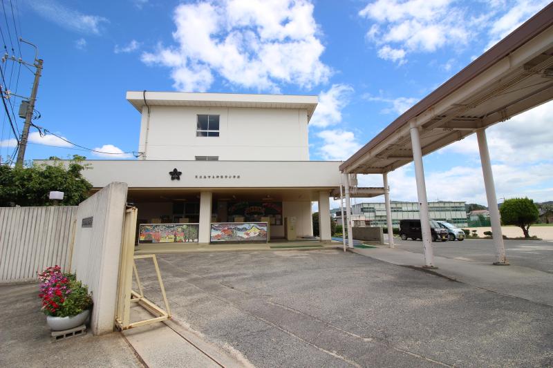 小学校　御薗宇小学校（小学校）まで1600m