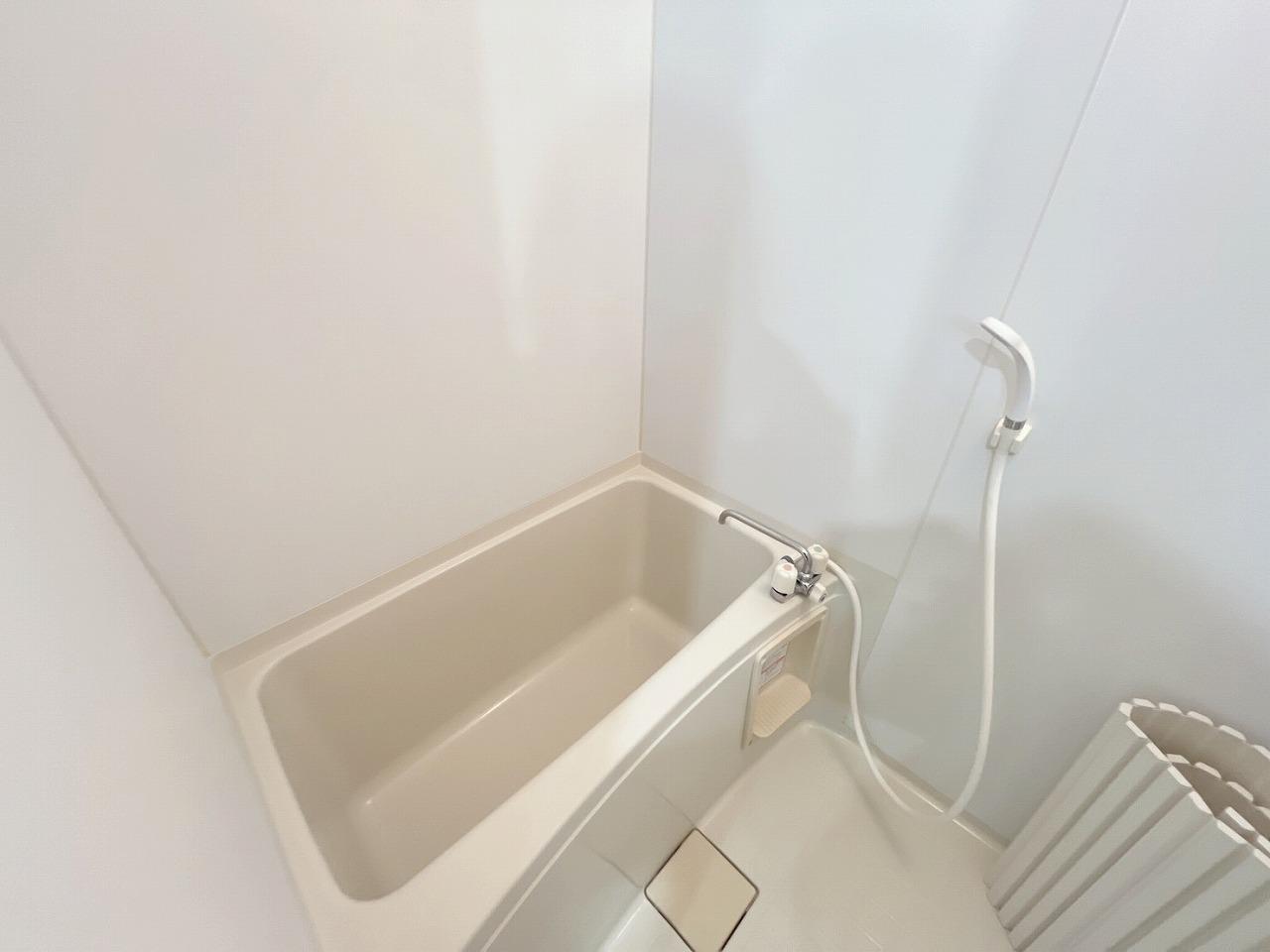 バス・シャワールーム　バスルーム