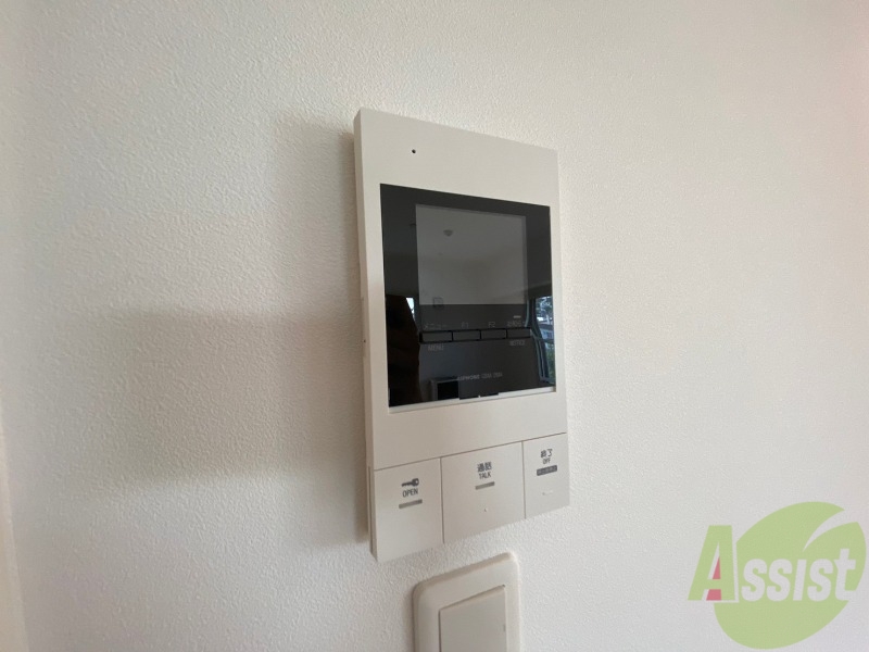 セキュリティ　ＴＶモニター付インターホンです。来客者の顔が見えるので安心！