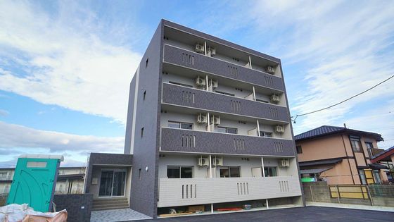 建物外観　建設中