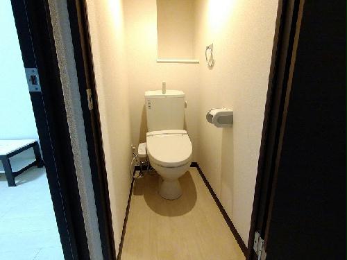 トイレ　温水便座標準設置♪