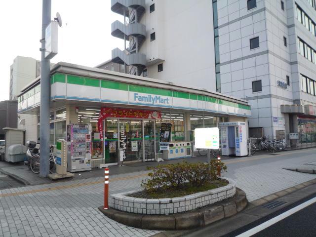 コンビニ　ファミリーマート津駅前店（コンビニ）まで254m