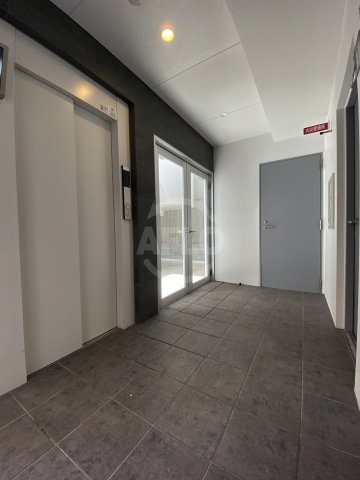 ロビー　グランドゥール九条　ロビー