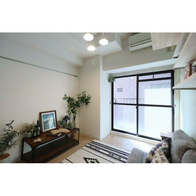 居室・リビング　※家具・小物はイメージです