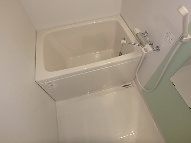 バス・シャワールーム　入れ替わって追い炊き付です