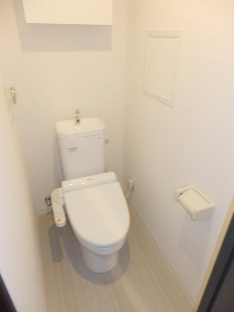 トイレ　★あるとうれしいシャワートイレ★