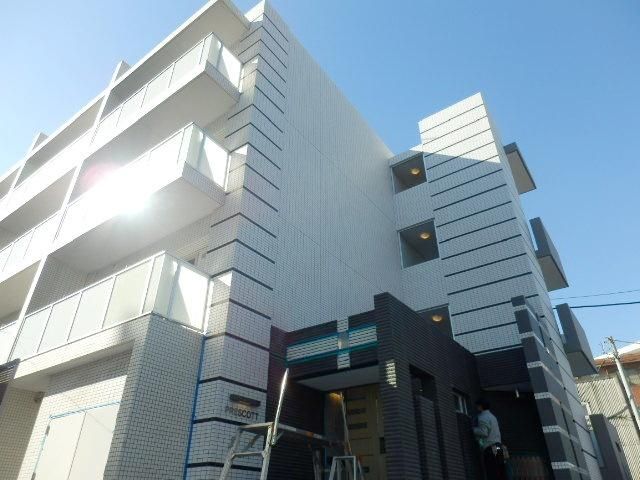 建物外観　★駅から徒歩９分！★