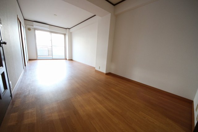 居室・リビング　他号室参考写真