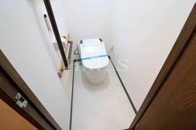 トイレ　同物件別部屋です。