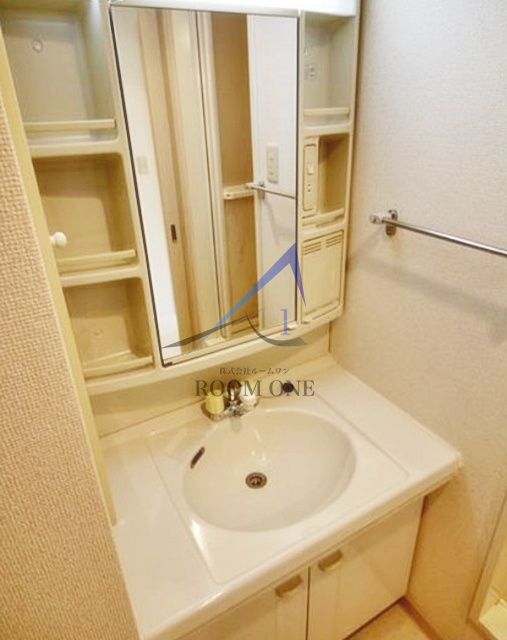 洗面設備　洗面台です。