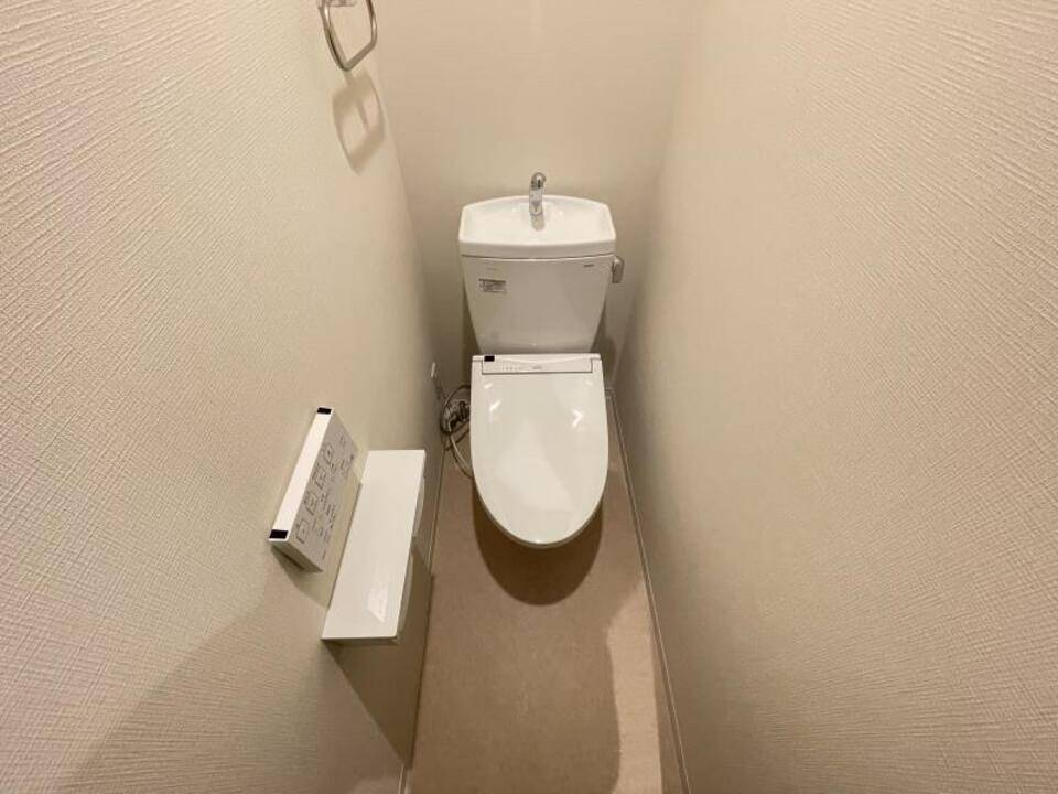 トイレ　トイレ