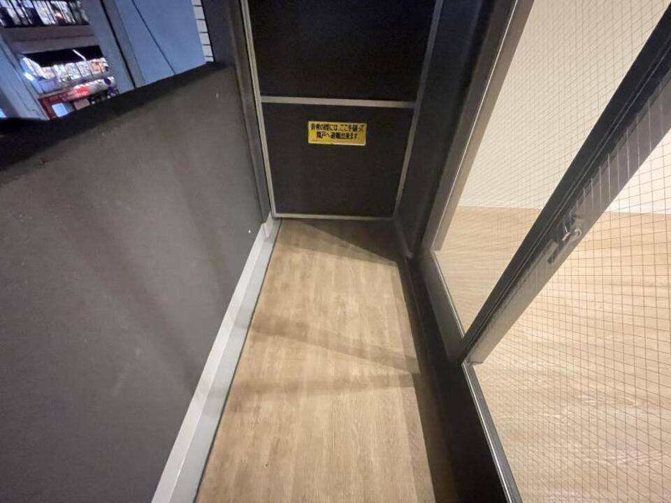 バルコニー　バルコニー