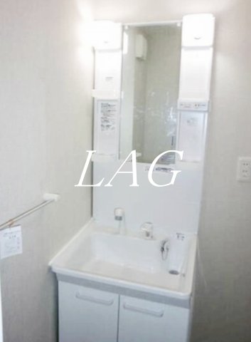 洗面設備　洗面台です。