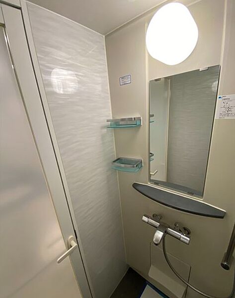 バス・シャワールーム　写真は同タイプ住居です。