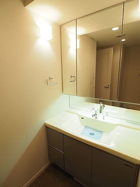 洗面設備　※別部屋参照