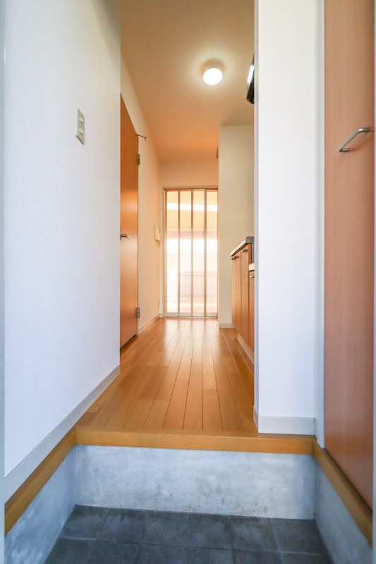 玄関　図面と現状に相違がある場合には現状を優先