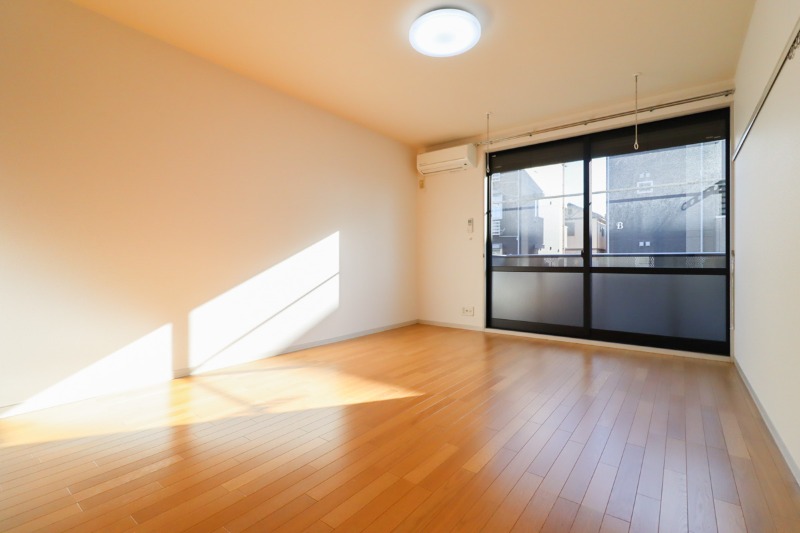 居室・リビング　図面と現状に相違がある場合には現状を優先