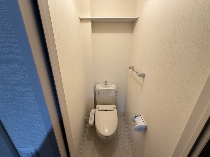 トイレ　落ち着いたトイレです