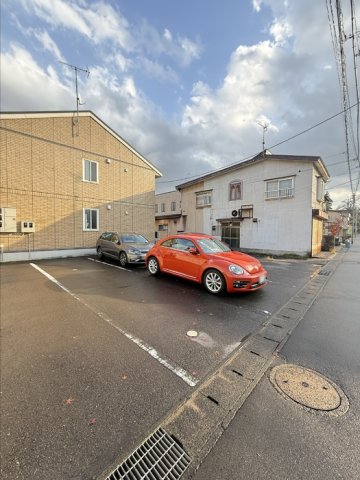 駐車場　駐車場完備です