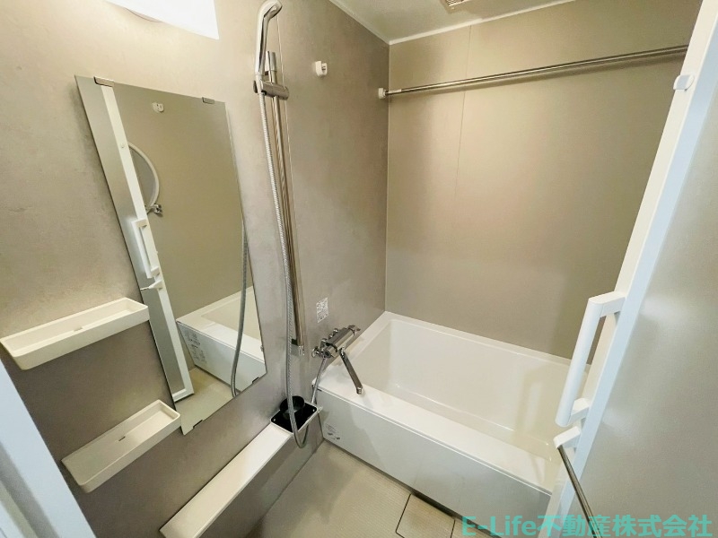 バス・シャワールーム　洗面台